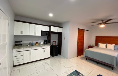 San Pedro Sula Apartment | Charming 1-bedroom apartment in San Pedro Sula with AC