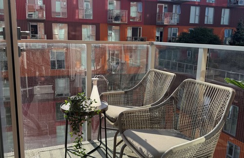 Downtown Eastside House | Charming 1 bedroom apartment near downtown Vancouver!
