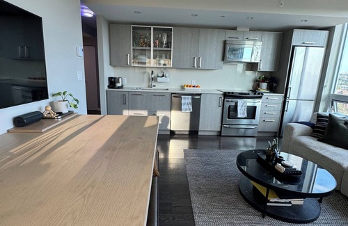 Downtown Eastside House | Charming 1 bedroom apartment near downtown Vancouver!