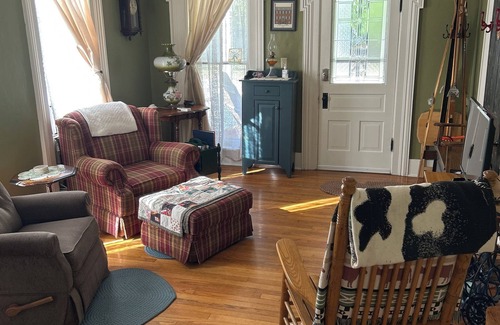 Allegan Apartment | Charming 1-bedroom apartment with WiFi, AC in peaceful Allegan