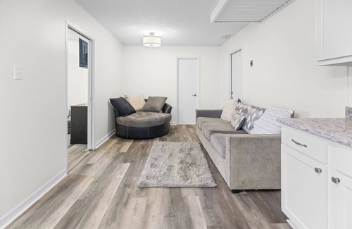 Northside Apartment | Charming 1-bedroom apartment in peaceful Jacksonville with WiFi, AC