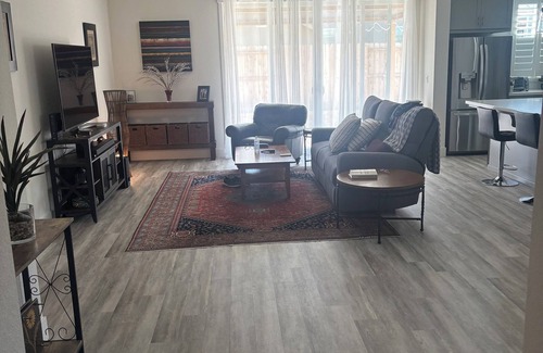 Turlock House | Charming 1-bedroom with private bathroom in delightful Turlock Ca.
