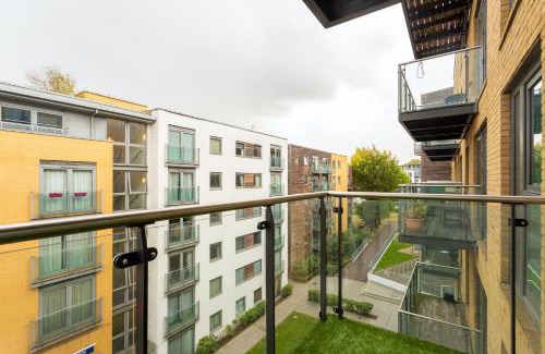 Greenwich West Apartment | Charming 2 Bed Flat in Greenwich