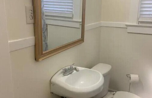Vicksburg Apartment | Charming 2 bed-room apartment in heart of town