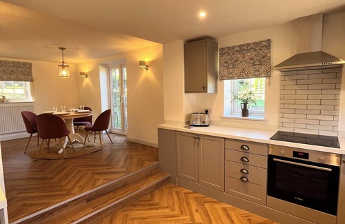 King's Lynn Cottage | Charming 2-bedroom cottage in Castle Rising near Sandringham estate