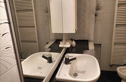 Castel Maggiore Apartment | Charming 2-bedroom apartment with AC and WiFi in welcoming Bologna