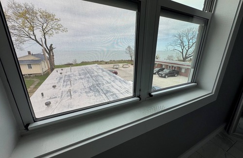 Lorain Apartment | Charming 2-bedroom apartment with WiFi, AC in delightful Lorain