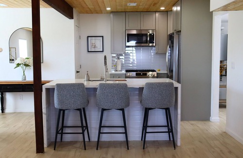 Anza House | Charming 2-bedroom Barndominium in Anza with AC, WiFi. Enjoyable getaway