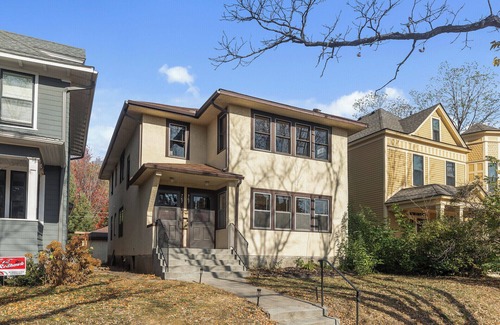 Summit - University Condo | Charming 2-bedroom condo in wonderful Saint Paul with Balcony