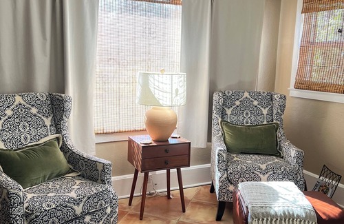 South Pensacola Cottage | Charming 2-bedroom cottage in Pensacola close to beach and downtown