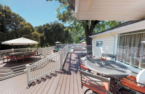 Salyer House | Charming 2-bedroom Cottage in serene Salyer; river access, beautiful views