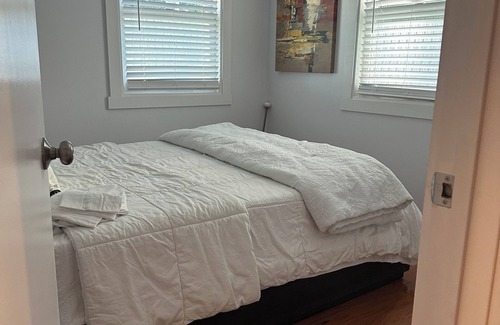 Napa Cottage | Charming 2-bedroom cottage with WiFi and AC in serene Napa