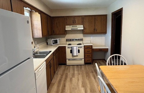Manhattan House | Charming 2-bedroom house in terrific Manhattan. Walkable to KSU football.