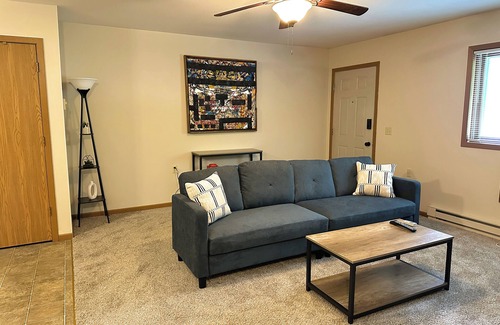 Reedsburg House | Charming 2-bedroom Home in Reedsburg - 20min from Wisconsin Dells