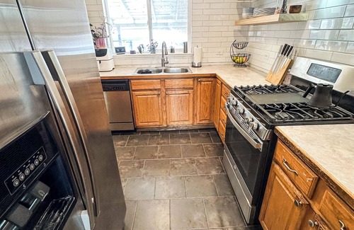 Athmar Park House | Charming 2-Bedroom Home with Spacious Backyard, and Easy Access to Downtown