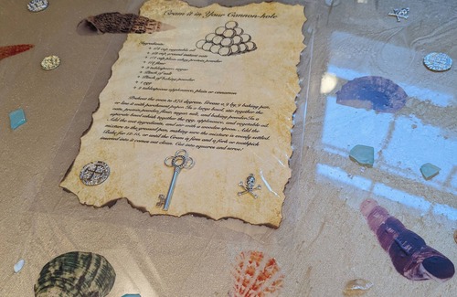 Ardmore House | Charming 2-bedroom house in fabulous Ardmore with AC