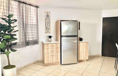 Isla Verde Villa | Charming 2-bedroom villa with AC, WiFi in enchanting Isla Verde, Carolina!