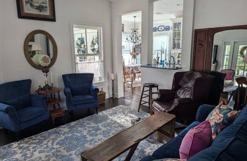 Fernandina Beach Cottage | Charming 2bdrm cottage in beautiful & historic Fernandina Beach on Amelia Island