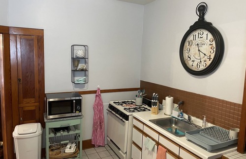 Carpentersville Apartment | Charming 2BR/1BA Located in the ❤️ Of Downtown East Dundee