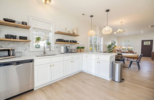 Littleton House | Charming 2BR, Pool, Pickleball/Basketball Court, Large Backyard