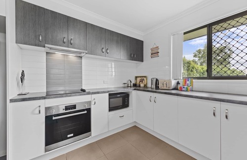 Little Mountain House | Charming 3-Bed Home On Sunshine Coast