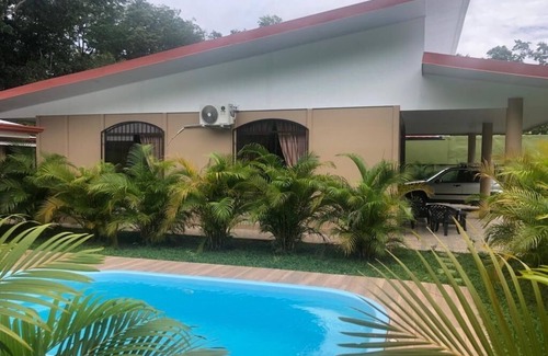 Cahuita House | Charming 3-bedroom 3 bath house in welcoming Punta Riel with WiFi, AC
