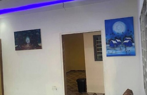 Komenda Bed & Breakfast | Charming 3-bedroom bed & breakfast in cool Elmina with AC