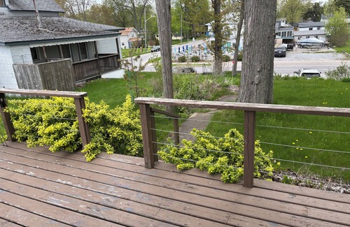 Crystal Beach Cottage | Charming 3-bedroom cottage with AC, WiFi in lovely Crystal Beach