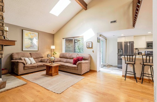 Gunbarrel Condo | Charming 3-bedroom condo with AC in Boulder