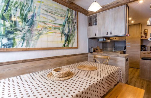 Val-d'Isere Apartment | Charming 3-Bedroom Apartment with South-Facing Balcony Near Ski Slopes in Val-d'Isère