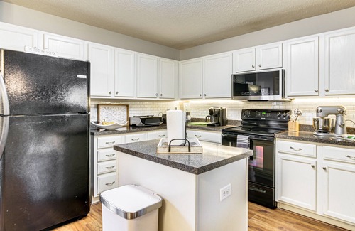 Lexington House | Charming 3-bedroom house with fitness room and AC in amazing Lexington