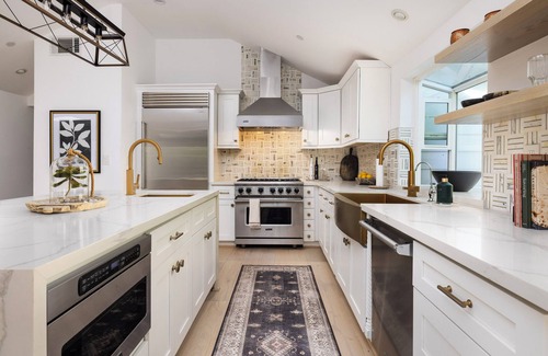 Montecito House | Charming 3-bedroom house plus office with AC, WiFi and heated pool in Montecito