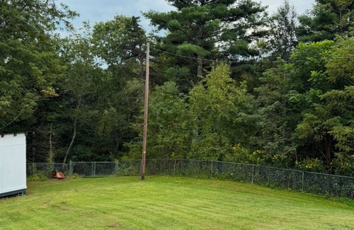 Dugspur House | Charming 3-bedroom house in welcoming Dugspur with peace of mind.