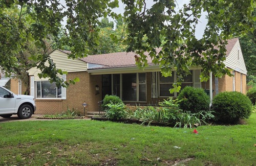 Wichita House | Charming 3-bedroom house in lovely Wichita with AC