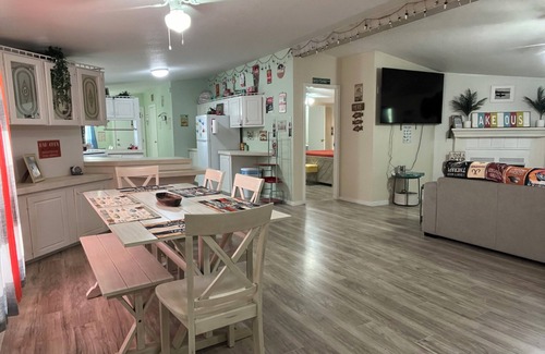 Lytle House | Charming 3-bedroom house with AC and WiFi in welcoming Lytle,TX.