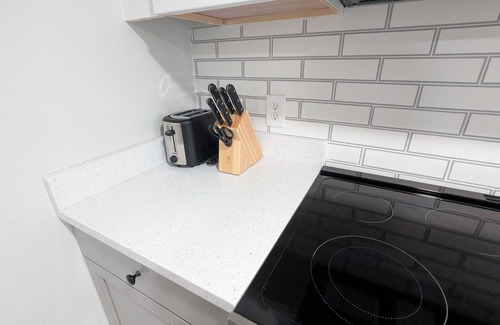 Ogden Apartment | Charming 3-bedroom private basement apartment with WiFi, AC in enchanting Ogden.