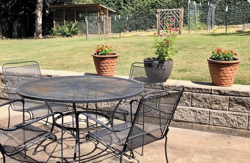 Fayetteville House | Charming 3-bedroom house in Fayetteville