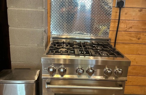 Pointe A La Hache House | Charming 3-bedroom house with WiFi, dock on the water, in serene Myrtle Grove.