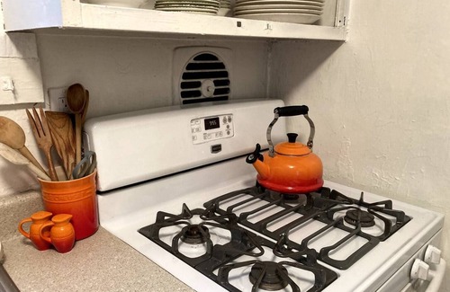 West Shokan House | Charming 3 bedroom Catskill Garden Cottage