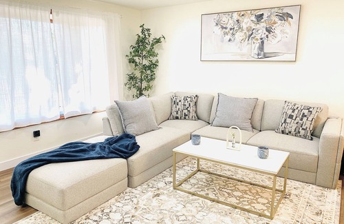 Inglewood-Finn Hill House | Charming 4-bedroom house entire house fully fenced