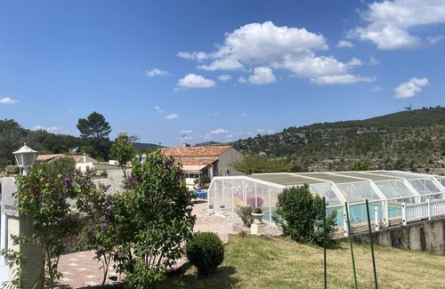 Esparron-de-Verdon Apartment | Charming 4-person apartment with private lake access