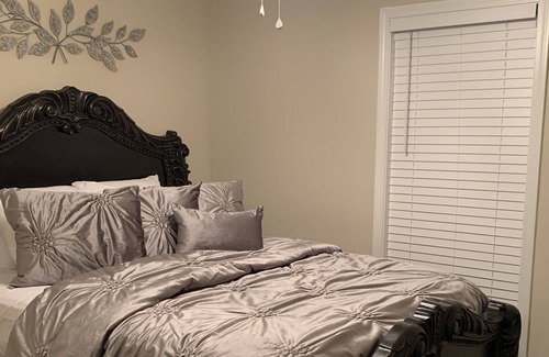 Columbus House | Charming and Cozy bedroom