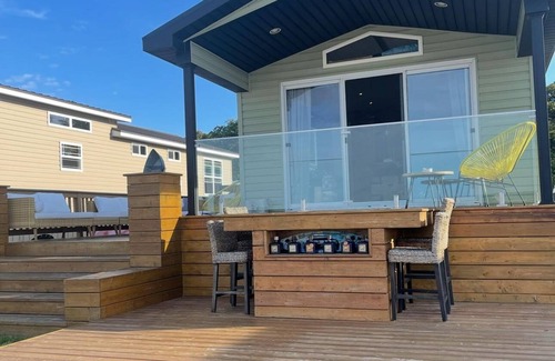 Sherkston Cottage | Charming and cozy 3-bedroom vacation home in Sherkstone shores