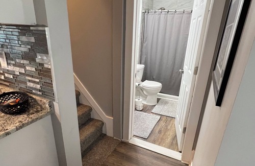 Novi Cottage | Charming and Happy Walled Lake MI Cottage