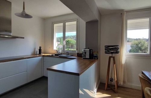 Ensues-la-Redonne Apartment | Charming apartment - Côte Bleue
