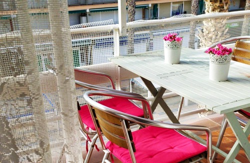 El Roc de Sant Gaieta Apartment | Charming Apartment Oceanfront/Bara Beach