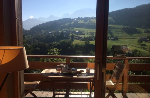 Combloux Apartment | Charming apartment in a chalet facing Mont Blanc and close to the slopes.