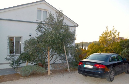 Zdrelac Apartment | Charming apartment in Vodice