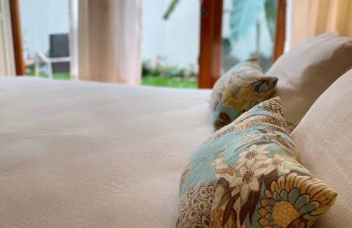 Barrio Escalante Condo | Charming apartment with art in Bº Escalante!