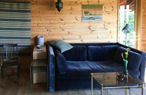 Onglavika House | Charming Artist's Cabin With Sea View Near Bergen